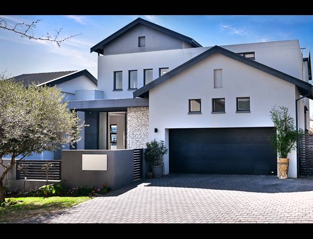 5 BEDROOM HOUSE FOR SALE IN WATERFALL COUNTRY VILLAGE